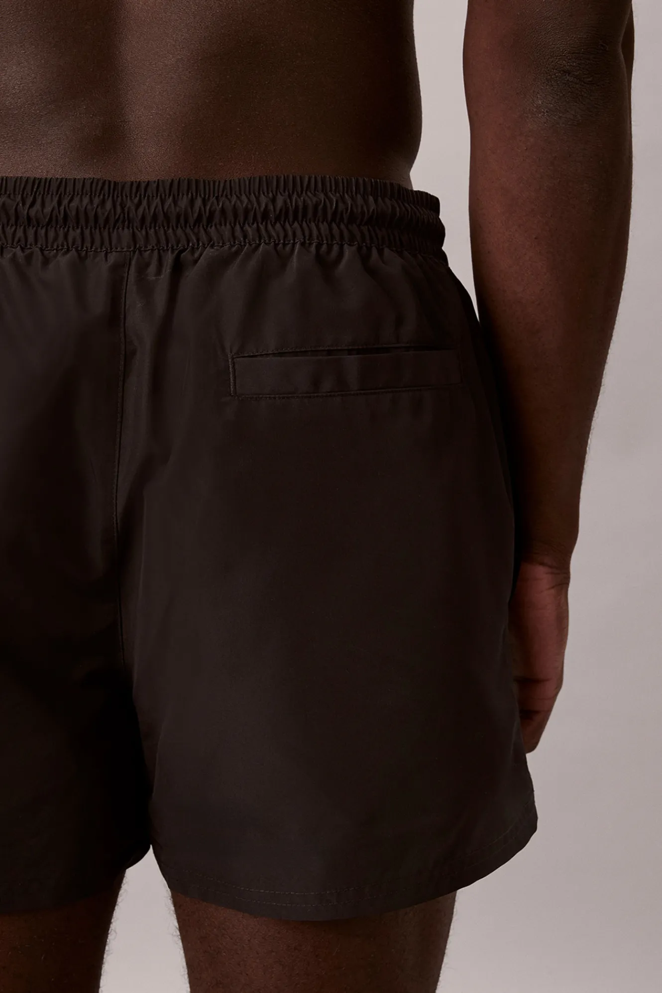 Calvin Klein Ba&ntilde;ador corto cord&oacute;n logo^Hombre Baño