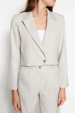 Trendyol Blazer corta^Mujer Chaquetas