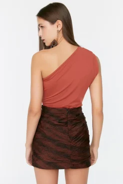 Trendyol Body ajustado asim&eacute;trico^Mujer Camisetas