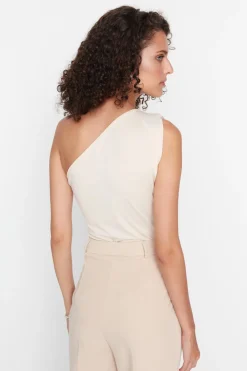 Trendyol Body ajustado asim&eacute;trico^Mujer Camisetas