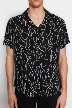 Trendyol Camisa estampada manga corta^Hombre Camisas