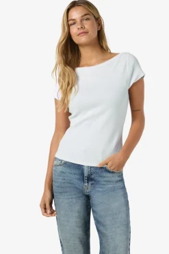 Noisy May Camiseta de manga corta con cuello barco^Mujer Camisetas