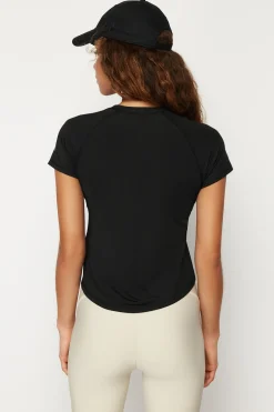 Trendyol Camiseta deportiva manga corta^Mujer Deporte
