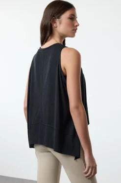 Trendyol Camiseta deportiva yoga sin mangas^Mujer Deporte