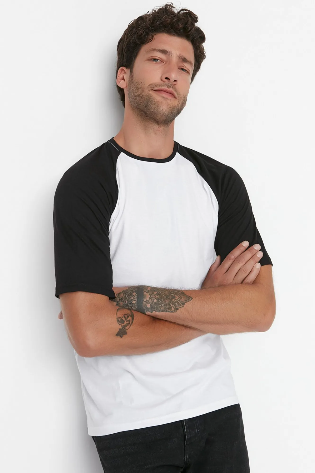 Trendyol Camiseta mangas bicolor^Hombre Camisetas