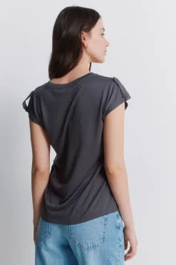 Springfield Camiseta tachas b&aacute;sica^Mujer Camisetas