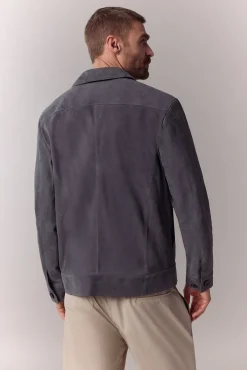 OOTO Cazadora ante^Hombre Cazadoras