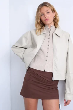 Topshop Cazadora corta con acabado coated (poli&eacute;ster con recubrimiento de poliuretano)^Mujer Chaquetas