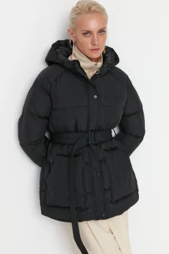 Trendyol Chaqueta acolchada^Mujer Chaquetas