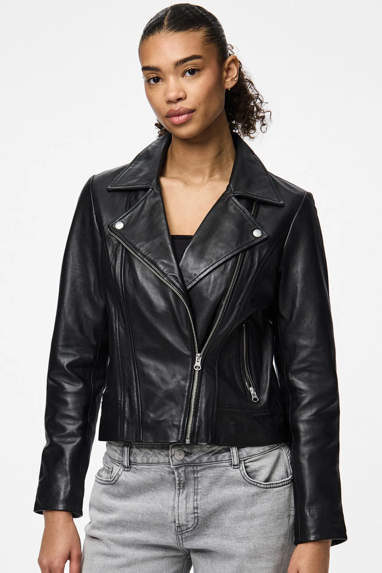 Pieces Chaqueta de piel tipo biker^Mujer Chaquetas
