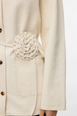 Vero Moda Chaqueta denim detalle flor^Mujer Chaquetas