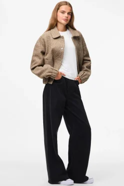 Pieces Chaqueta teddy^Mujer Chaquetas