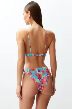 Trendyol Conjunto de bikini fruncido floral^Mujer Baño
