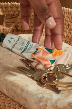 The Body Shop Crema de manos de Pomelo Rosa^Mujer Cosmética