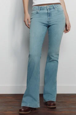 Springfield Jeans Low Flare de talle medio^Mujer Pantalones|Jeans