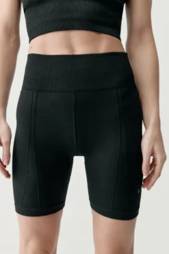 Born Living Yoga Pantal&oacute;n corto deportivo India^Mujer Pantalones|Deporte