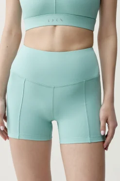 Born Living Yoga Pantal&oacute;n corto deportivo Deo claro^Mujer Deporte