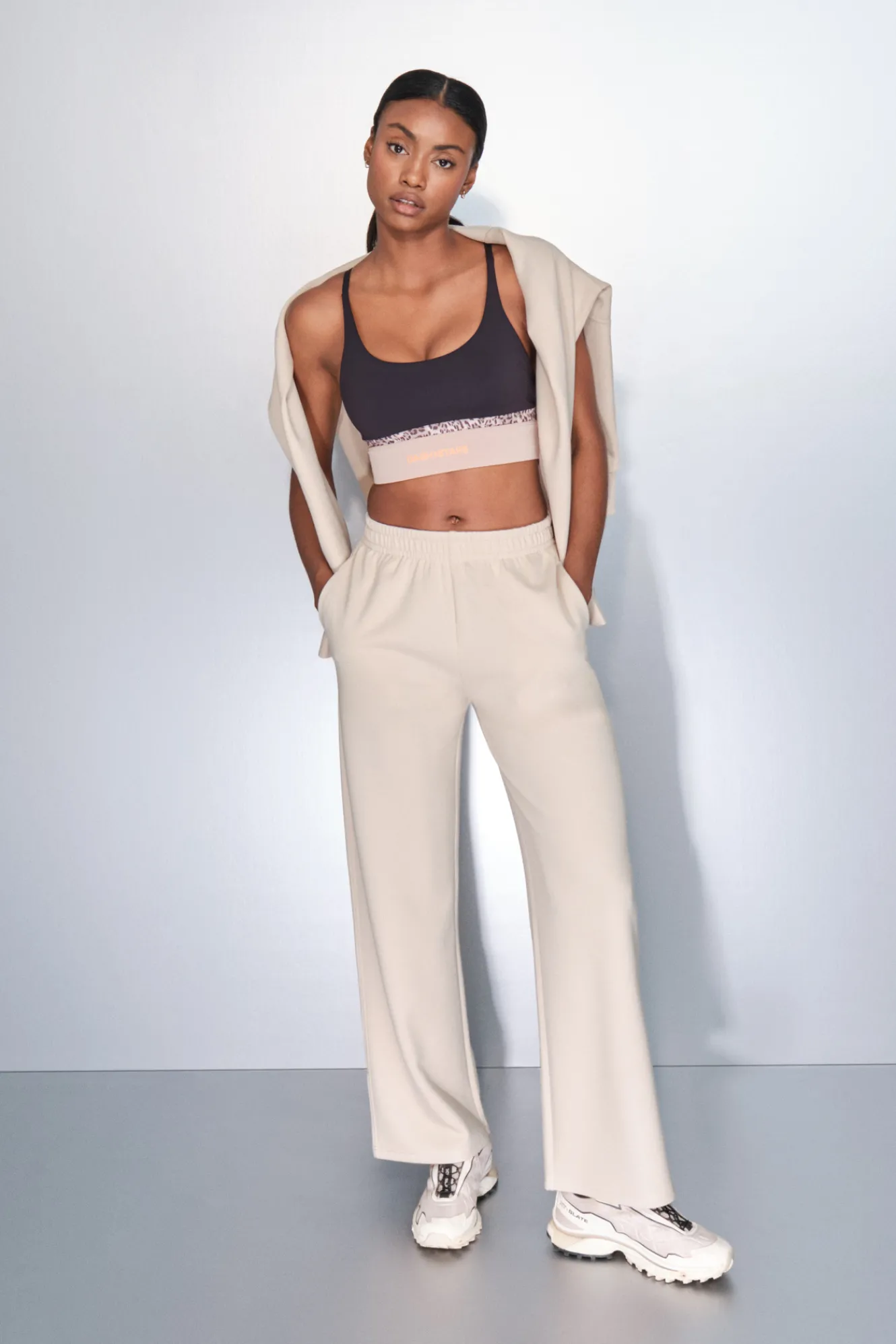 Dash and Stars Pantalón recto ancho canalé beige^Mujer Deporte