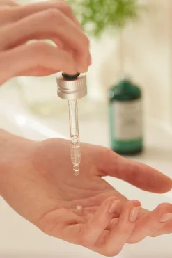 The Body Shop Soluci&oacute;n Diaria Antiimperfecciones &Aacute;rbol de T&eacute; 50ml^Mujer Cosmética