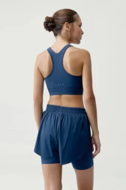 Born Living Yoga Top deportivo Bikila marino^Mujer Deporte