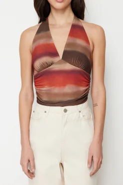 Trendyol Top espalda descubierta^Mujer Camisetas