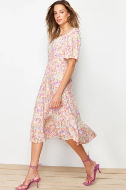 Trendyol Vestido midi escote coraz&oacute;n^Mujer Vestidos Y Monos