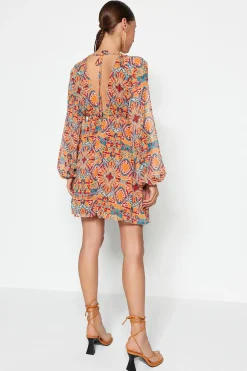 Trendyol Vestido mini flu&iacute;do cuello pico^Mujer Vestidos Y Monos