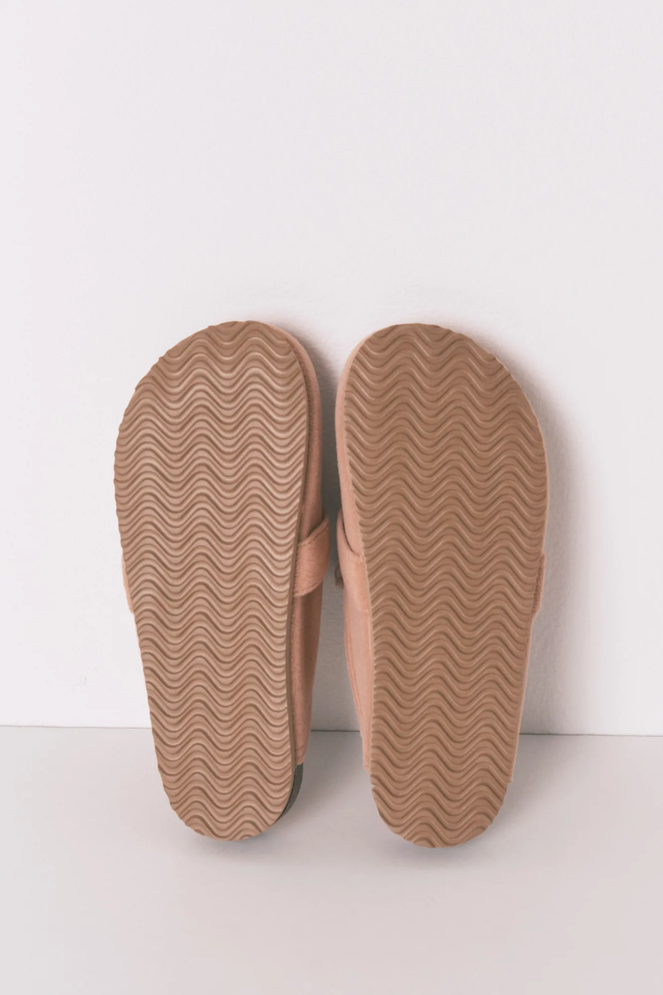 Women'secret Zapatillas tipo zueco ante rosa^Mujer Zapatillas De Casa